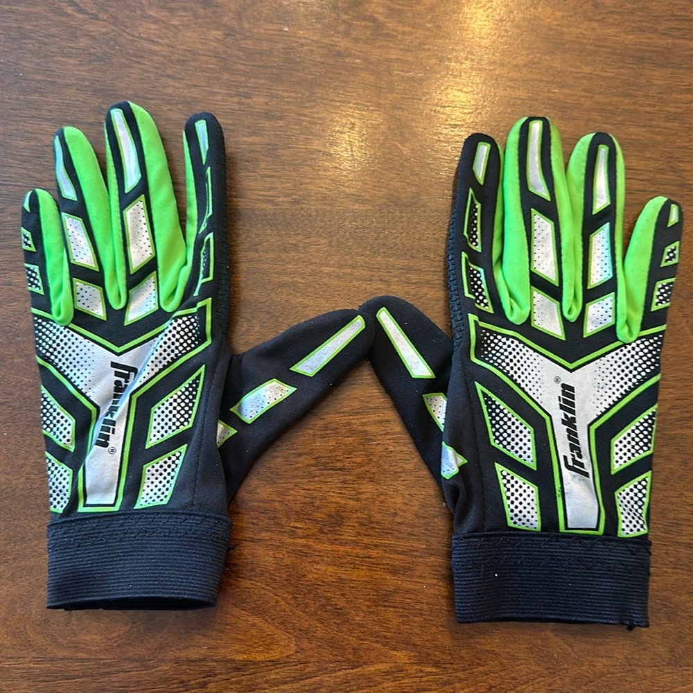 Franklin Football Advanced Grip Neon Green Youth Medium Receiver Gloves